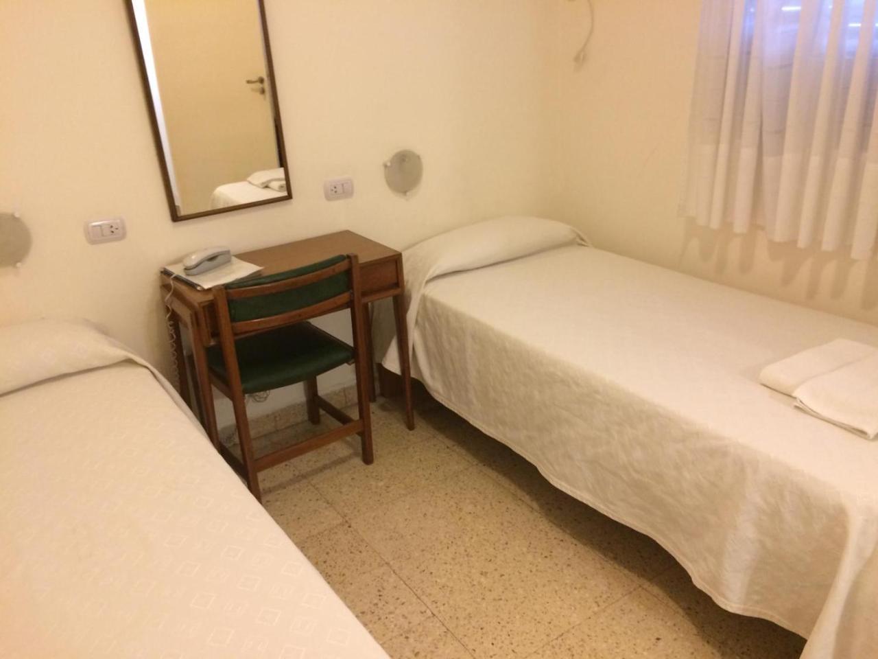 Hotel Pico General Pico Eksteriør billede